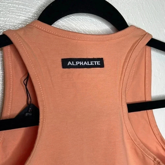 Alphalete Essential Crop Lifestyle Tank Clay NEW Size XS - Picture 7 of 7